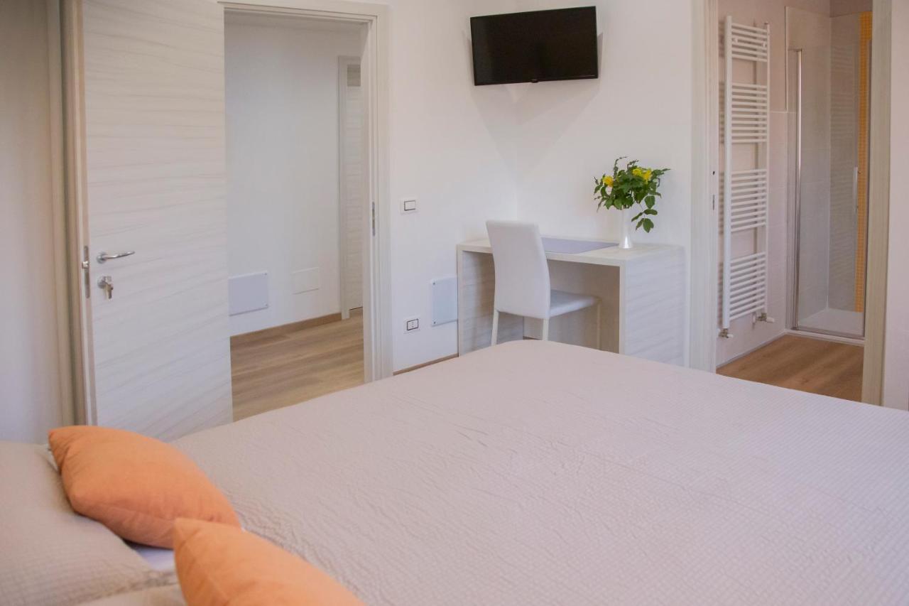 B&B Stellanova San Donnino della Nizzola Luaran gambar