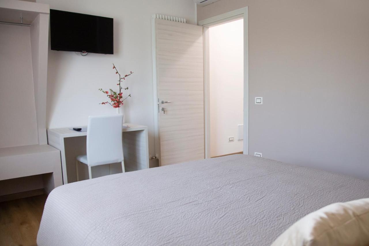 B&B Stellanova San Donnino della Nizzola Luaran gambar